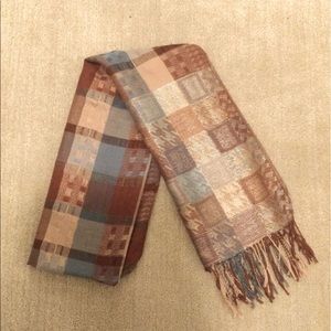 Scarf/ Shawl
